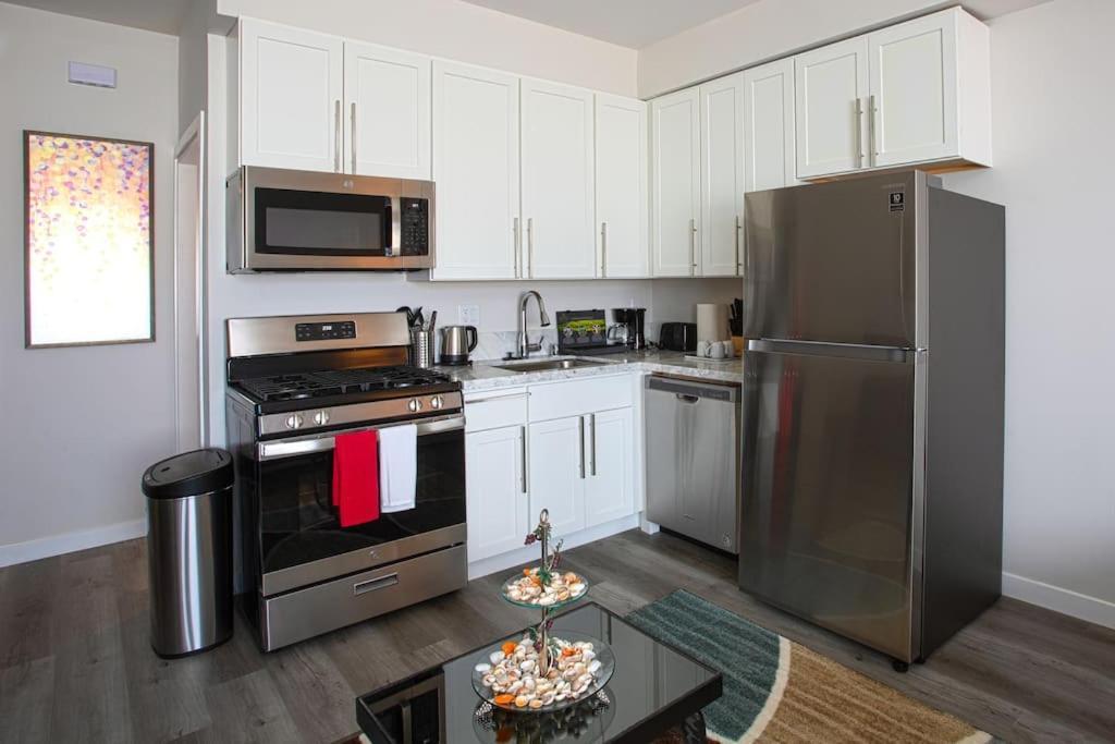 Lovely Studio W Full Kitchen In Heart Of San Diego Exterior photo
