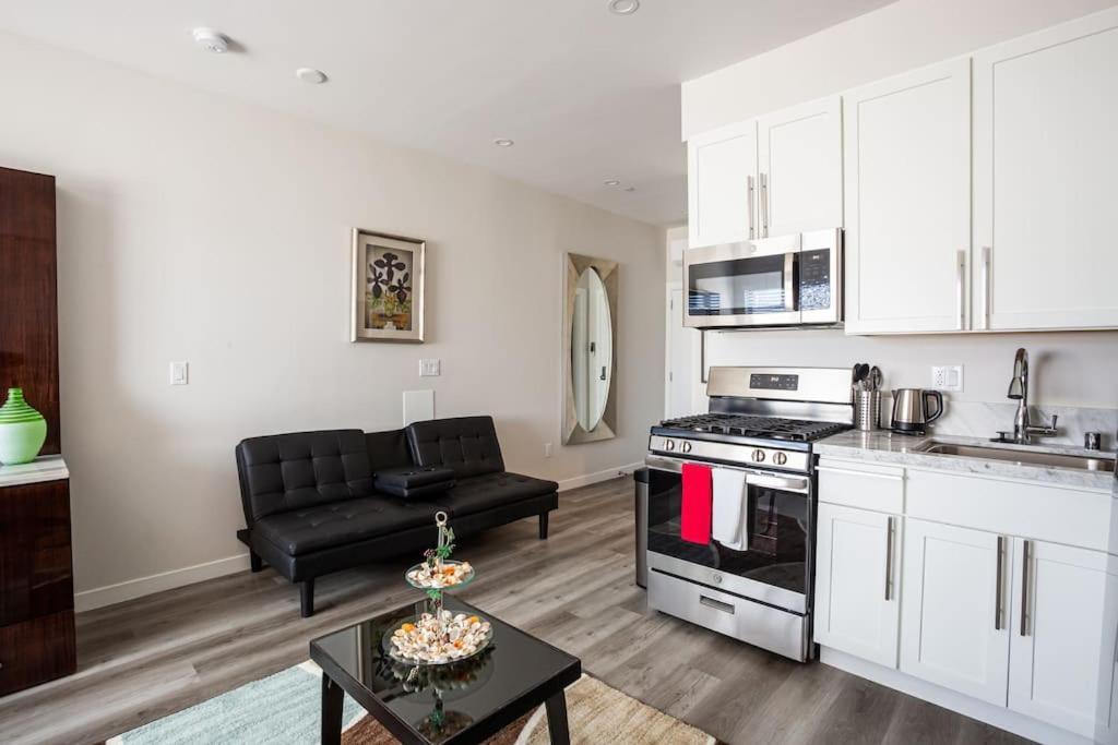 Lovely Studio W Full Kitchen In Heart Of San Diego Exterior photo