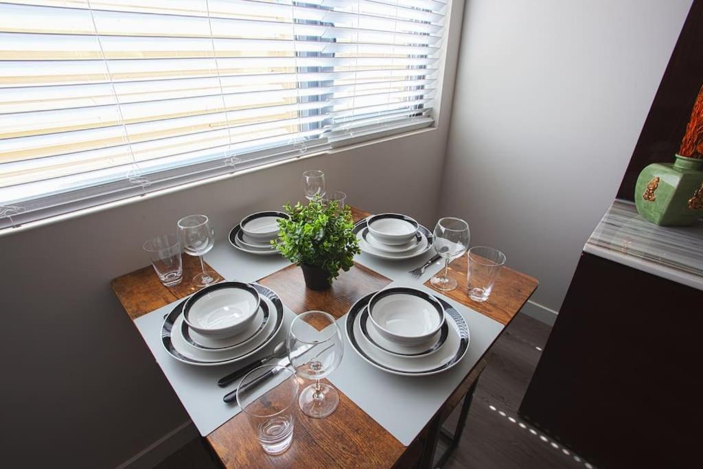 Lovely Studio W Full Kitchen In Heart Of San Diego Exterior photo